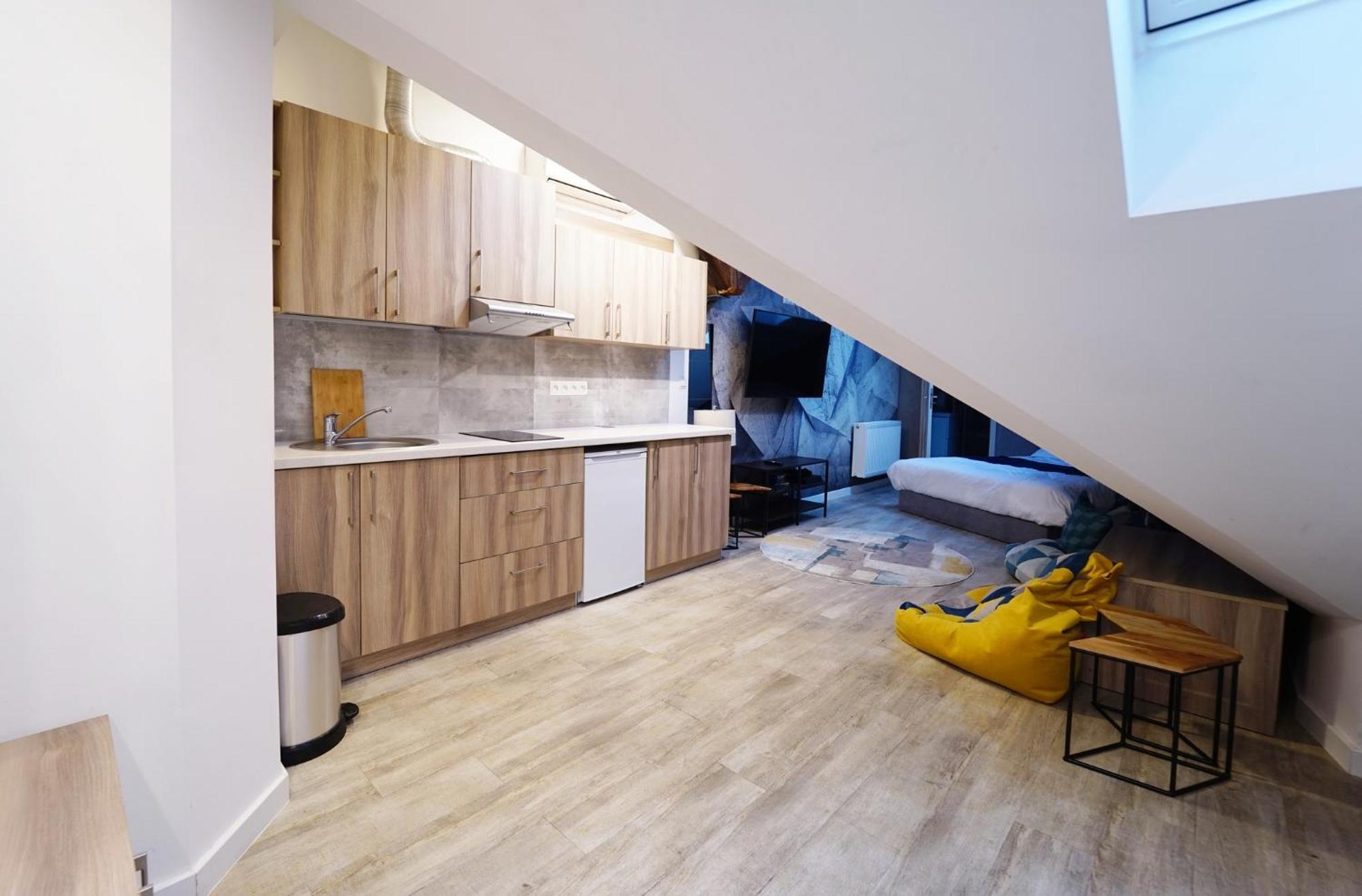 One-Bedroom Apartment Starowiślna 54 or 52B Street